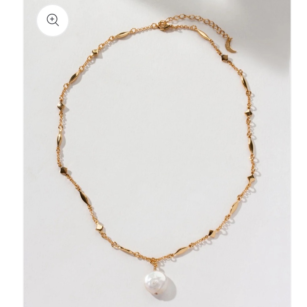 Gold Necklace with Pearl Pendant